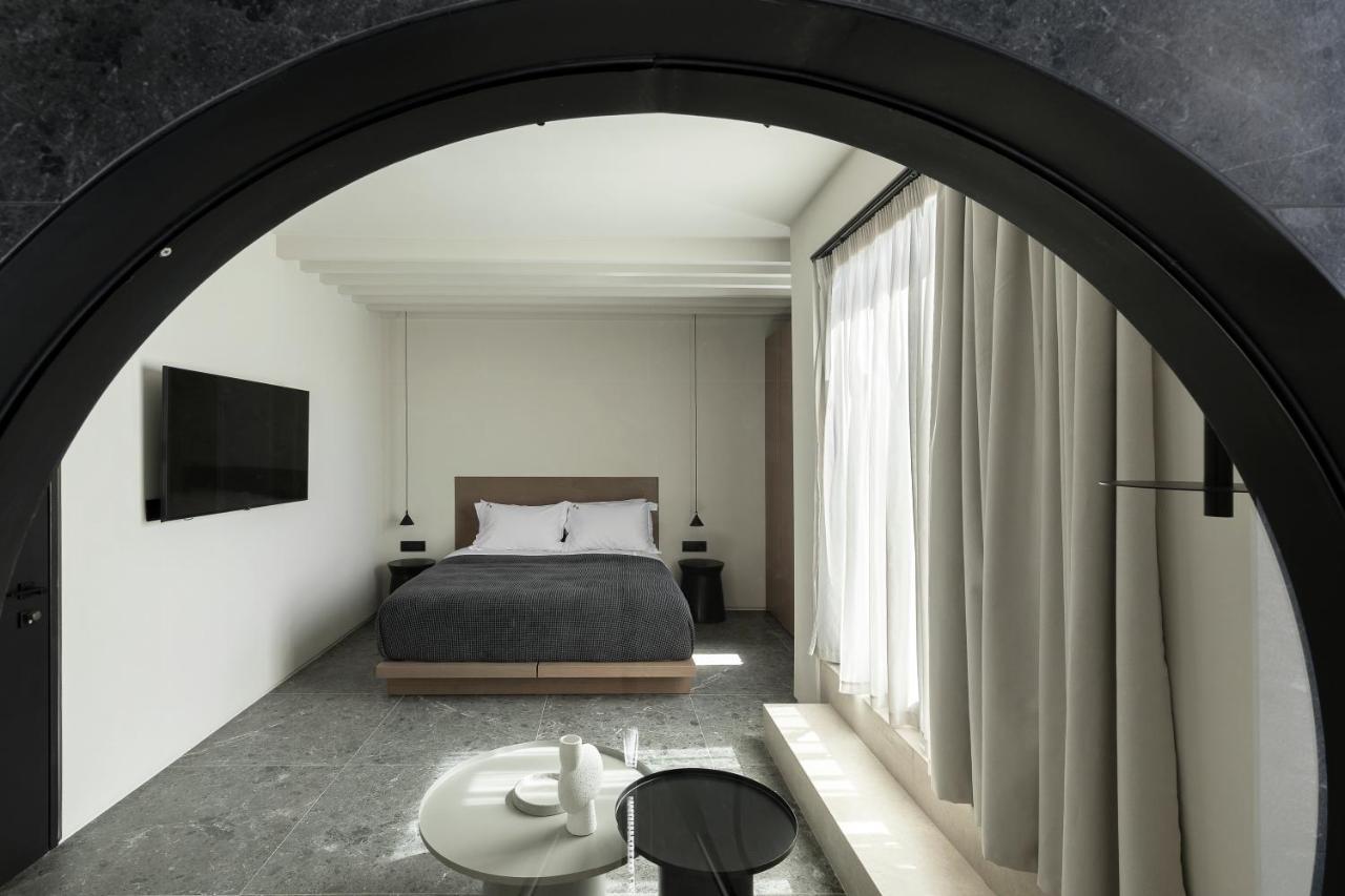 Cubic Mykonos Seafront Design Suites أورنوس المظهر الخارجي الصورة