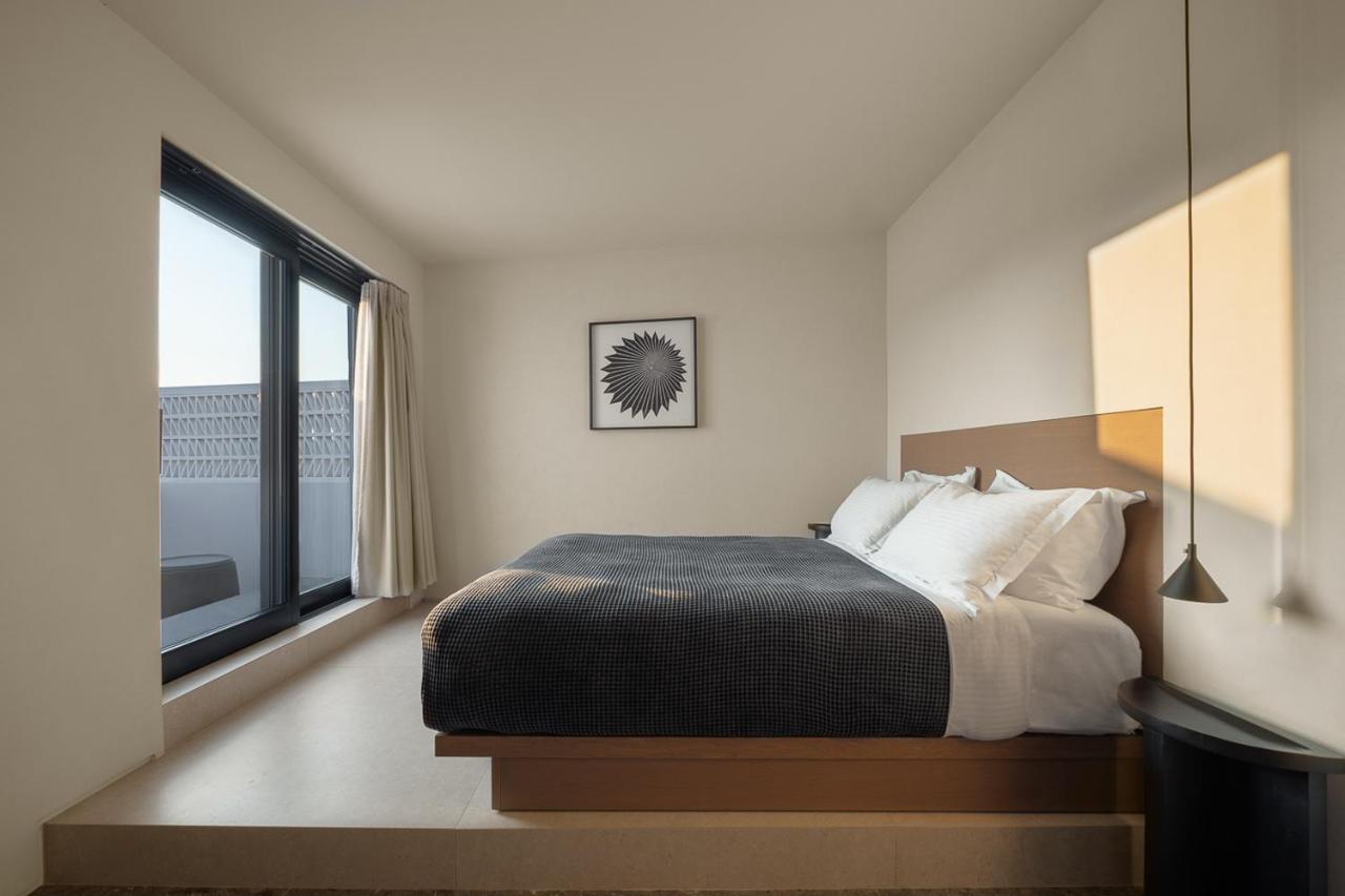 Cubic Mykonos Seafront Design Suites أورنوس المظهر الخارجي الصورة